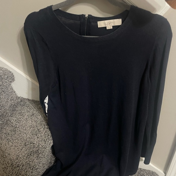 LOFT MATERNITY TOP - Picture 1 of 3
